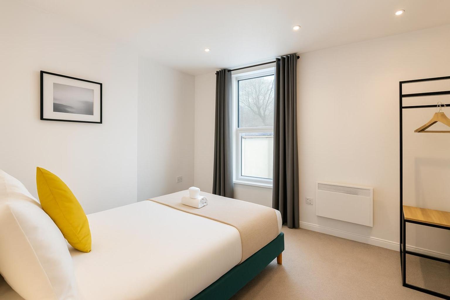 2 Bedroom Near Centre, Uni & Parks! Apartment Cardiff